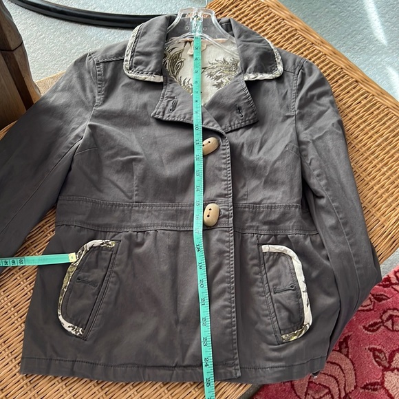 Earth Rocks grey jacket - Picture 7 of 8